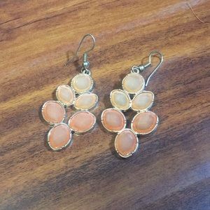 *NWOT* peach and Gold Earrings!